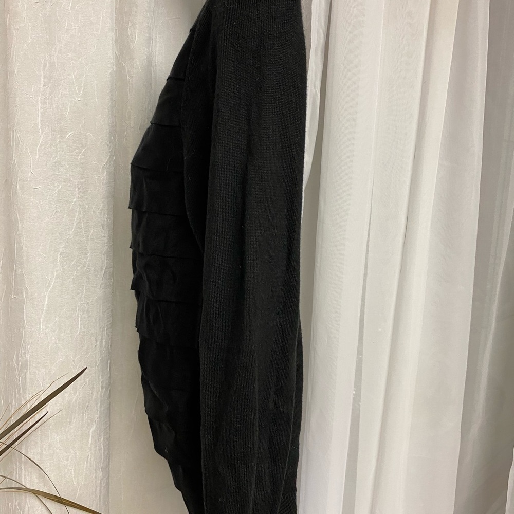 Michael Kors Sweater with ruffled front - Picture 5 of 8